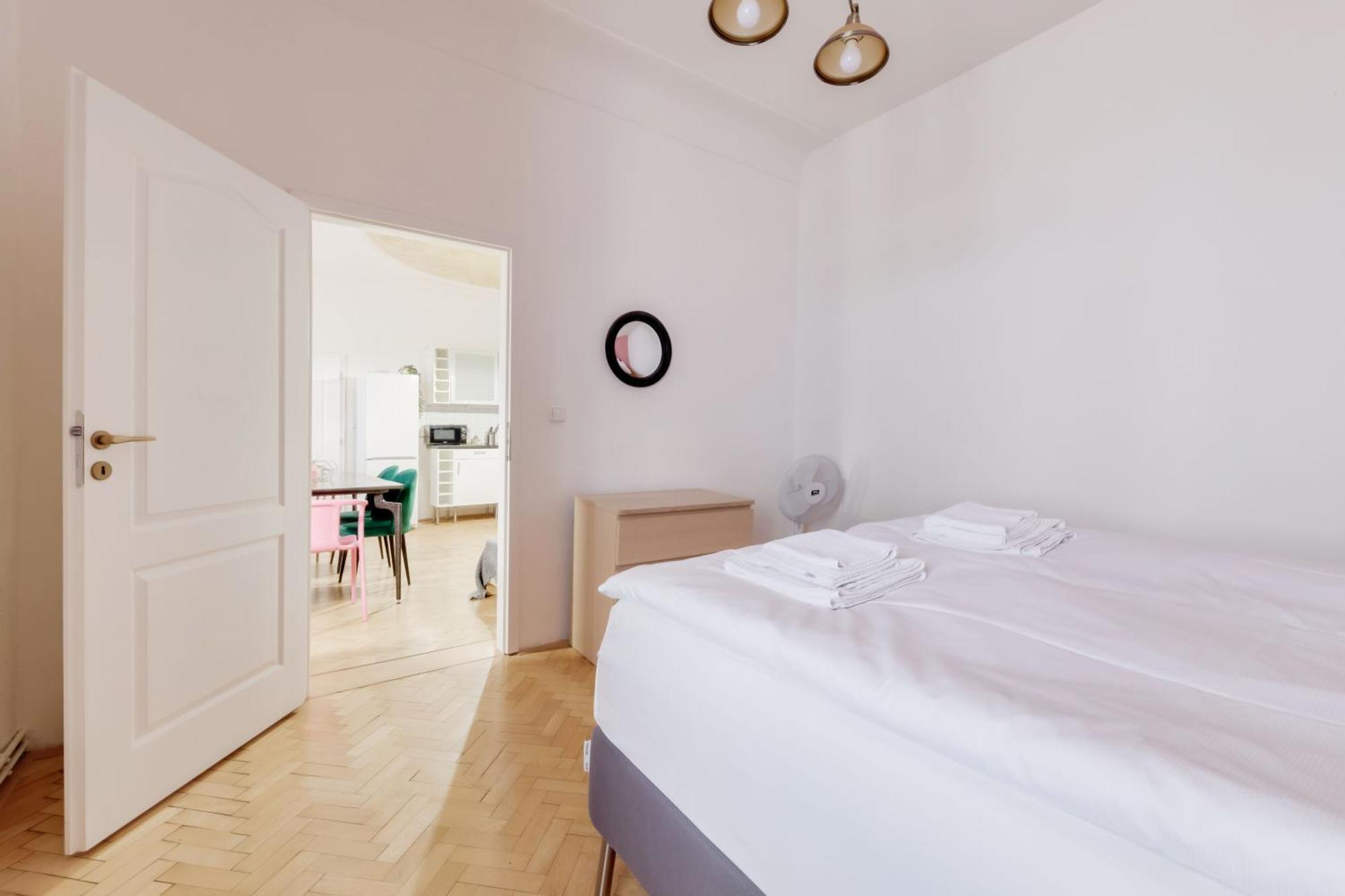Curiosity Apartments Prague Exterior photo